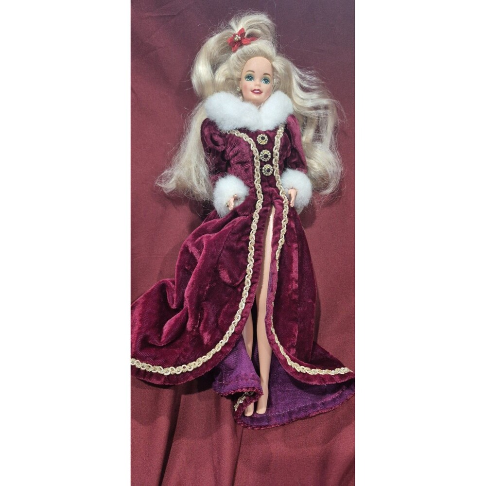 Mattel 15646 Barbie Happy Holidays 1996 Special Edition Earrings Hair Tie Ring